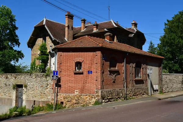 Triel Sur Seine Francia Junio 2020 Pintoresca Ciudad Pequeña —  Fotos de Stock