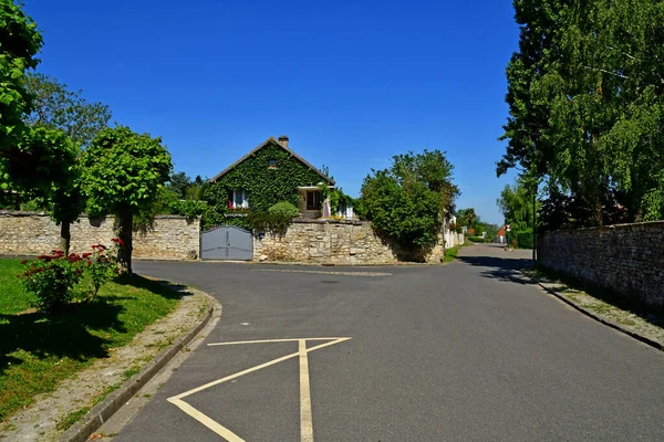 Clery Vexin Francia Mayo 2020 Pintoresco Pueblo — Foto de Stock