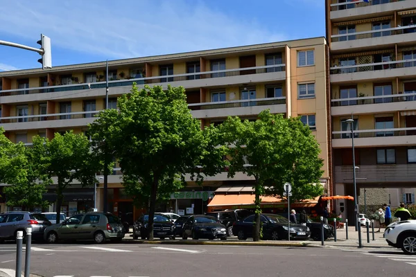 Poissy Francia Mayo 2020 Bloque Apartamentos Cerca Iglesia Colegiata — Foto de Stock