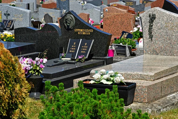 Обергенвиль Франция Мая 2020 Года Кладбище — стоковое фото