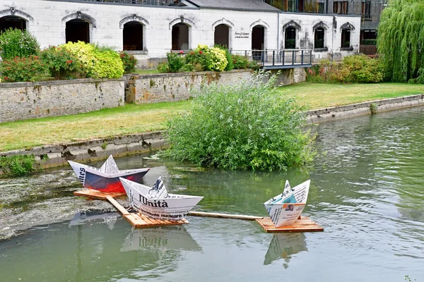 Loches Francia Julio 2020 Barcos Papel Sobre Río Indre — Foto de Stock