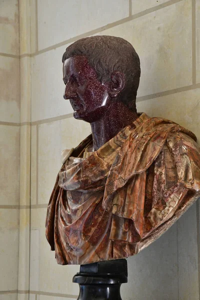 Valencay Francia Luglio 2020 Busto Dell Imperatore Romano Nel Castello — Foto Stock
