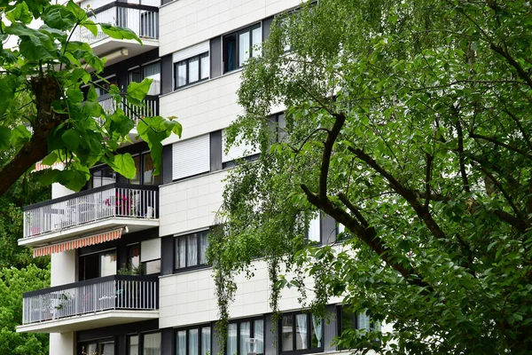 Verneuil Sur Seine Francie Červen 2020 Bytový Dům Centru Města — Stock fotografie