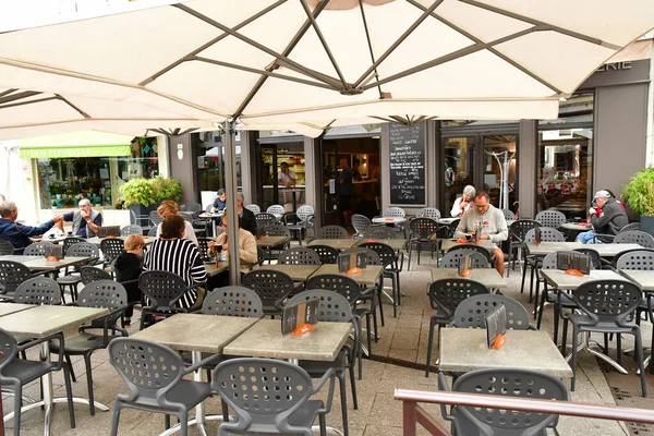Loches Francja Lipca 2020 Restauracja Bar — Zdjęcie stockowe