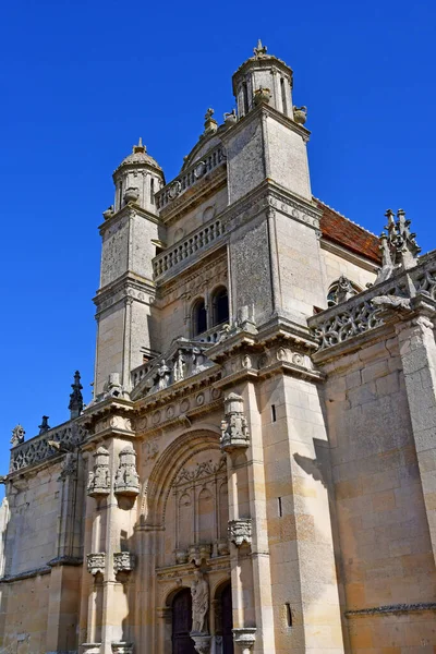 Vetheuil Frankrike September 2020 Notre Dame Kyrkan Den Pittoreska Byn — Stockfoto