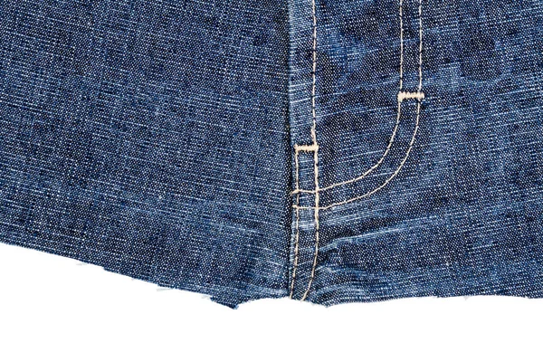 Pedaço Tecido Jeans Azul Escuro Isolado Fundo Branco Bordas Irregulares — Fotografia de Stock