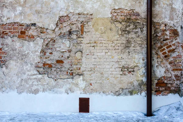 Постаревшая Стена Улице Зимой — стоковое фото