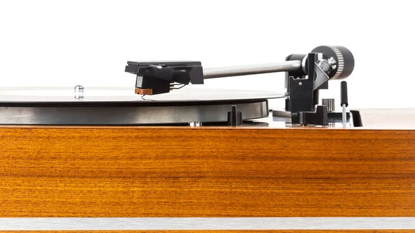 Közelkép a vintage lemezjátszó vinyl lemezjátszó elszigetelt fehér — Stock Fotó