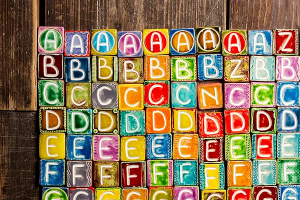 Ručně vyráběné keramické abeceda — Stock fotografie
