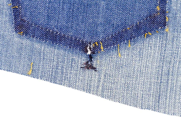 Pezzo di tessuto jeans blu con strappato di tasca posteriore — Foto Stock