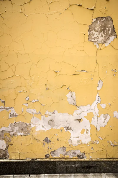 Alte gelbe Mauer — Stockfoto