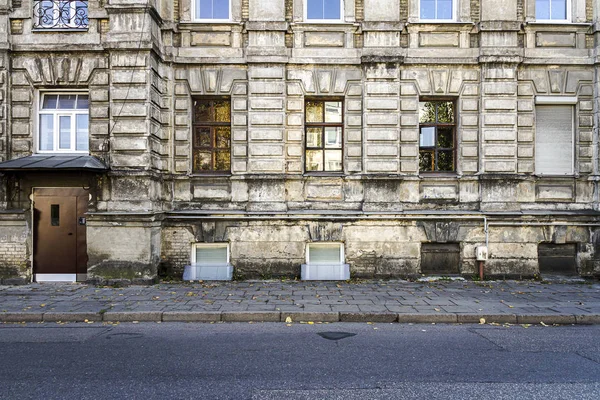 Alte Straßenmauer — Stockfoto