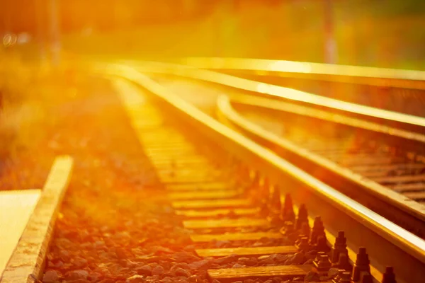 Focused Curved Railroad Tracks Sunset Lens Flare — Stock Photo, Image