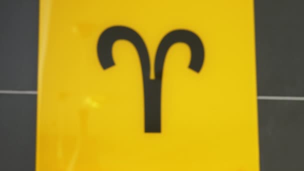 Aries Astrological Zodiac Signclose Closeup Shot Yellow Plate Aries Ram — ストック動画