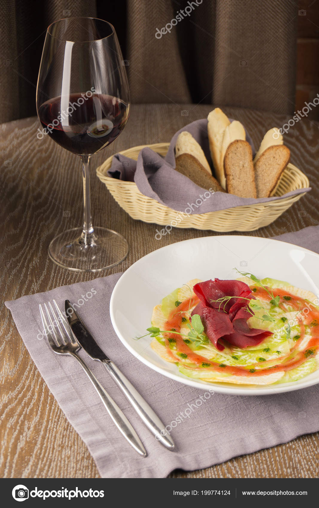 Modern Beet Salad Turnips Green Sauce Vegetarians — Stock Photo