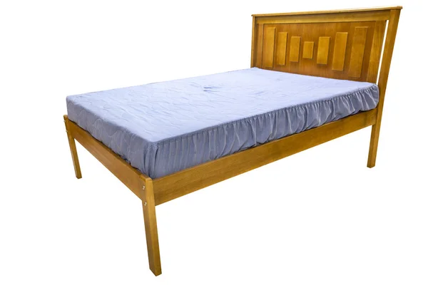 Деревянная Двуспальная Кровать Белом Фоне — стоковое фото