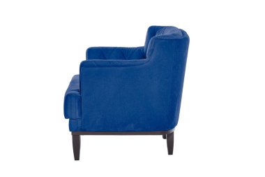 Çok güzel mavi bir koltuk. Beyaz arka planda modern tasarımcı koltuğu. Tekstil sandalyesi.