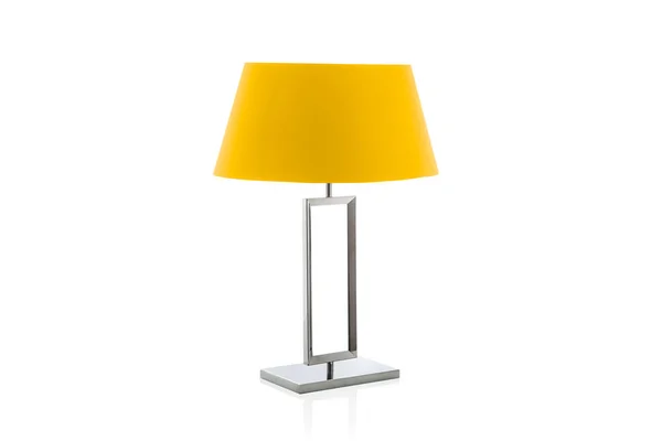 Küçük abajurlu modern masa lambası.