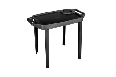 Plastik masa tepsisi his isoleted beyaz arka plan üzerinde renkli