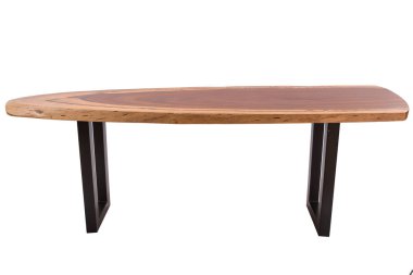 Masa beyaz arkaplanda izole edildi.