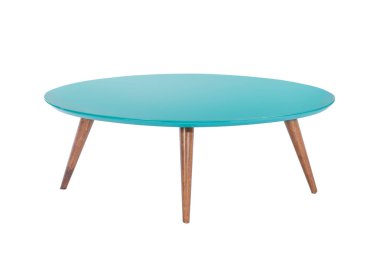 Masa beyaz arkaplanda izole edildi.