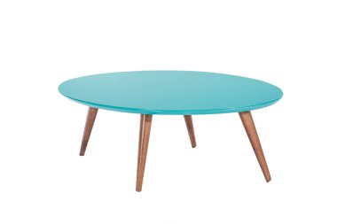 Masa beyaz arkaplanda izole edildi.