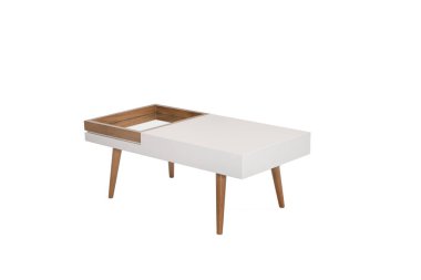 Masa beyaz arkaplanda izole edildi.