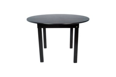 Masa beyaz arkaplanda izole edildi.