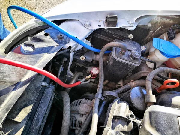 Araba Klima bakımı. Servis istasyonu. Araba tamir