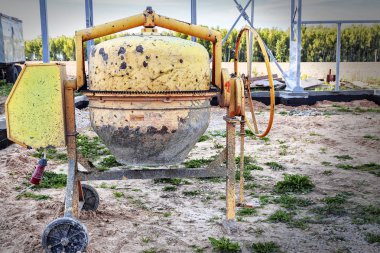 Sarı beton mikseri. 3D render