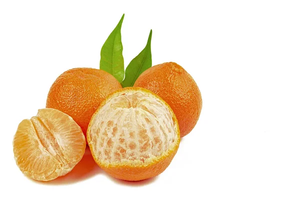 Isolated oranges. Group of fresh orange fruits with leaves on white background, with clipping path — Stock Photo, Image
