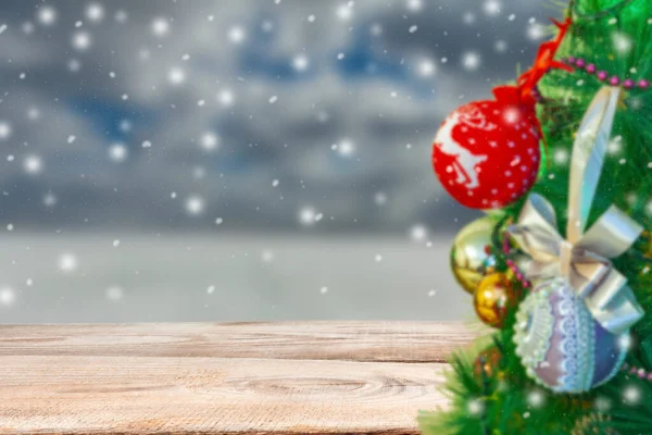 Tåkete Bakgrunn Nyttårstema Juleleker Som Tynger Juletreet – stockfoto
