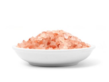 Himalaya pembe tuzu beyaz arka planda izole edilmiş beyaz kasede