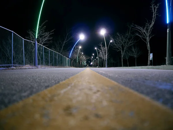 Linha Amarela Auto Estrada Escuro Vista Inferior Coreia Sul — Fotografia de Stock