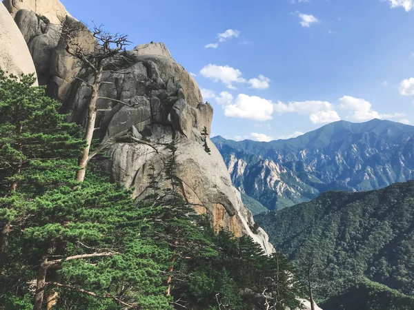 Bela Paisagem Montanhosa Parque Nacional Seoraksan Coréia Sul — Fotografia de Stock