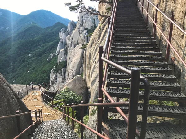 Escadas Belas Montanhas Parque Nacional Seoraksan Coreia Sul — Fotografia de Stock