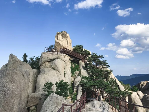 Rocha Ulsanbawi Parque Nacional Seoraksan Coreia Sul — Fotografia de Stock