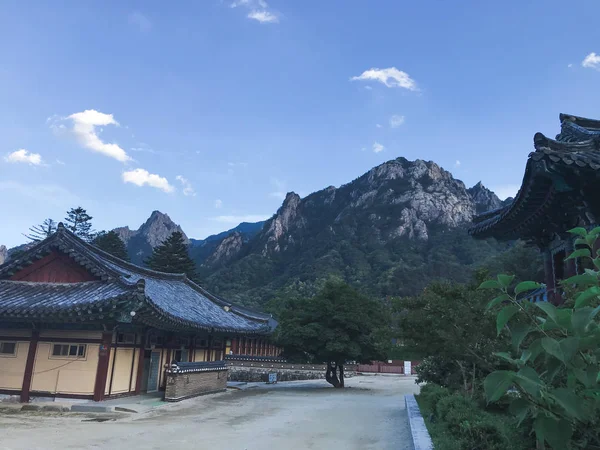 Tradycyjny Dom Azjatka Świątyni Park Narodowy Seoraksan Korea Południowa — Zdjęcie stockowe