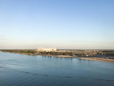 Bir köprüden Don Nehri'ne bak. Rostov üzerinde Don city, Rusya