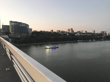 Don Nehri'ndeki gemi. Rostov üzerinde Don city, Rusya