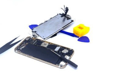 El adam onarım akıllı telefon araçları ile, izole, akıllı telefon hasar tamir gerekir