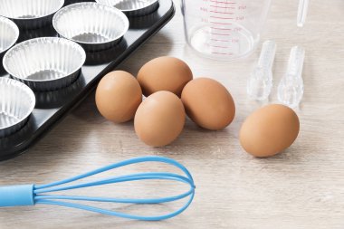 Ahşap arka planda Fırın Mutfak araçları