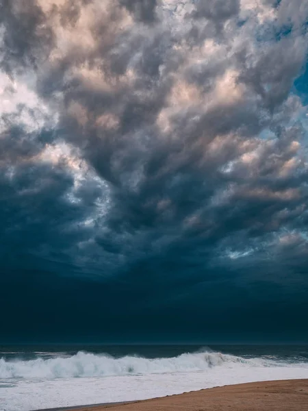 Portugalia Nazare Călătorie Surfing Valuri Mari — Fotografie, imagine de stoc