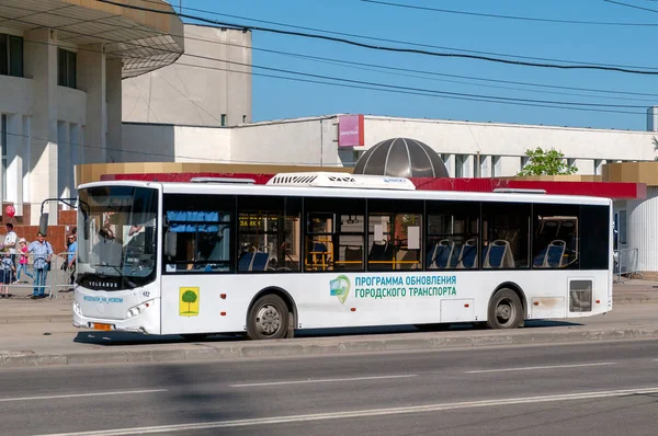 Autobús Urbano Volgabus 5270 Plaza Victoria Lipetsk Federación Rusa Mayo —  Fotos de Stock