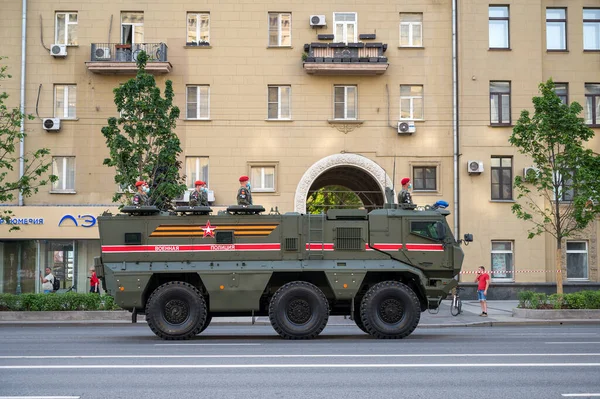 Evrensel zırhlı araç K-63968 