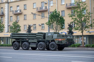 MAZ-543 M şasesi üzerindeki 