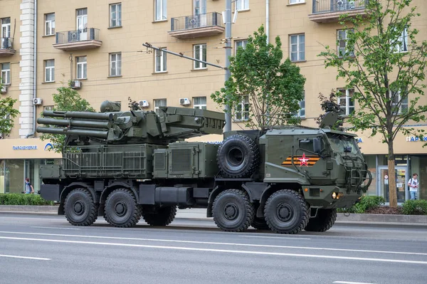 Het Pantsir Luchtafweersysteem Het 53958 Chassis Volgt Langs Bolsjaja Sadovaja — Stockfoto