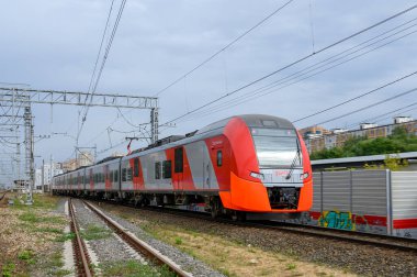 Speed DC elektrikli çoklu birimler ES2GP-017 