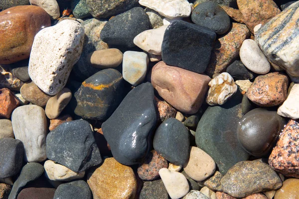 Steinkies Mit Wasser Bedeckt — Stockfoto