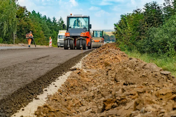 Reparatie Werkzaamheden Met Behulp Van Speciale Uitrusting Voor Wegwerkzaamheden — Stockfoto